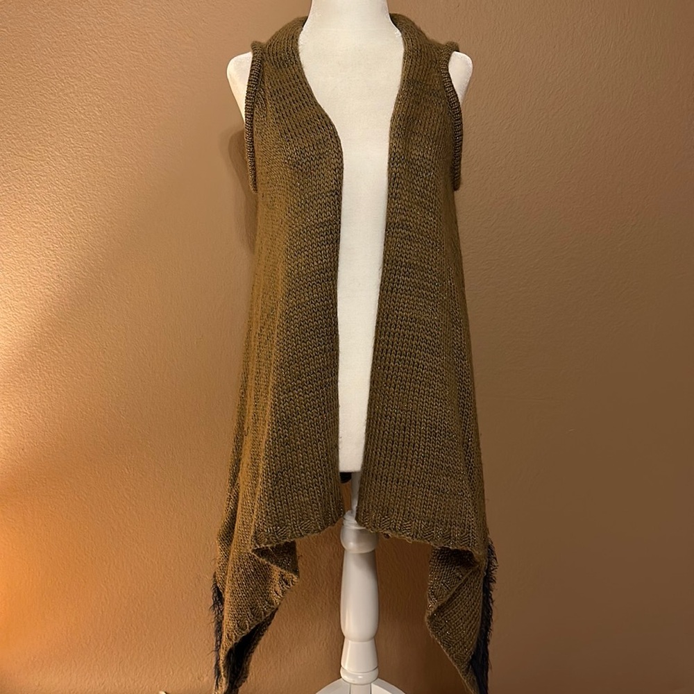 BCBGMAXAZRIA